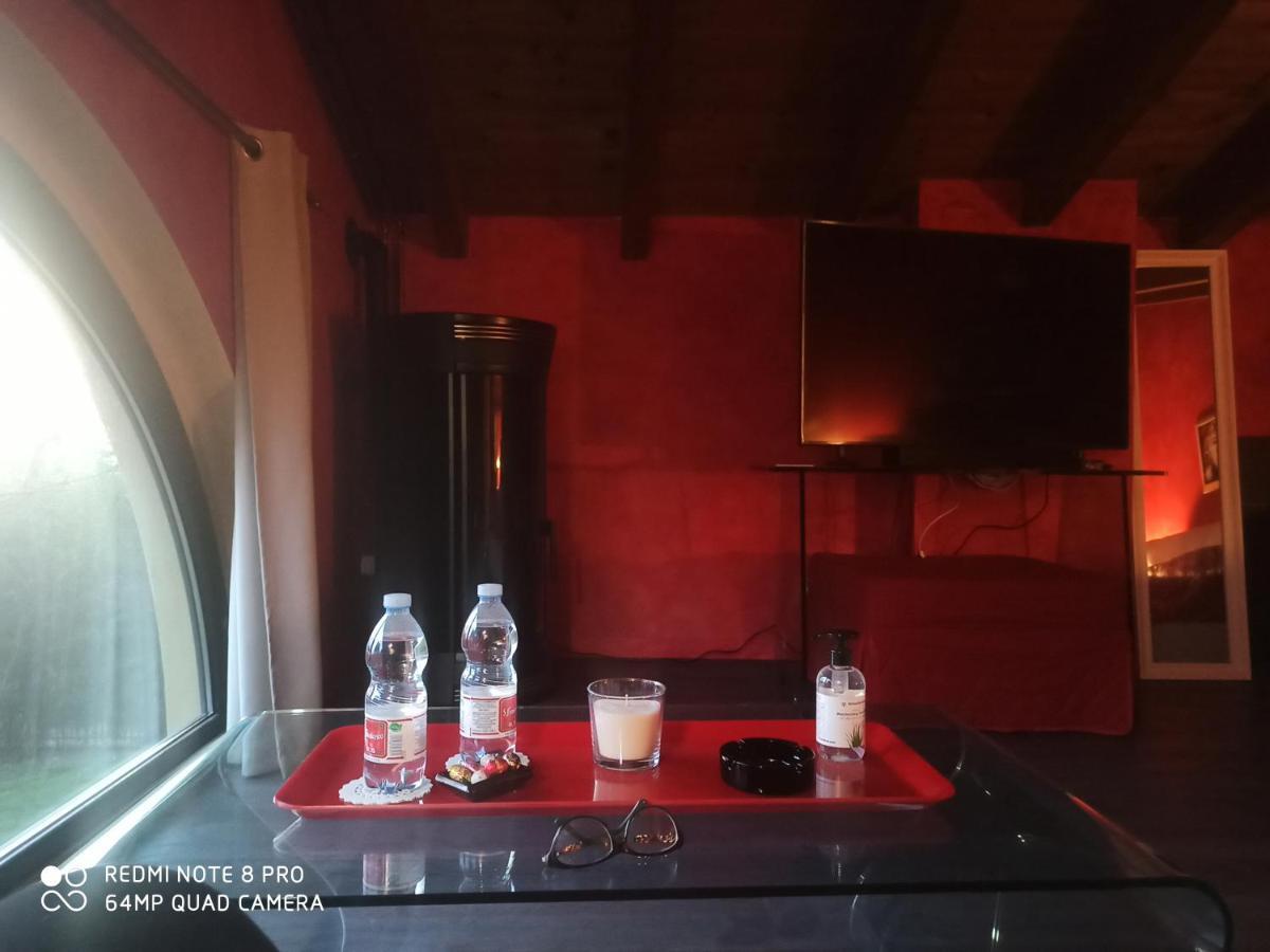 Casa Vacanze Soleluna 몬티키아리 외부 사진