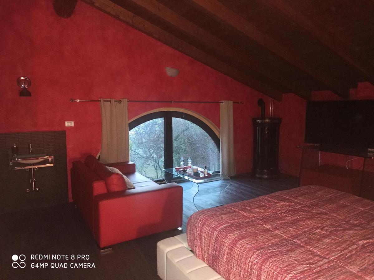 Casa Vacanze Soleluna 몬티키아리 외부 사진