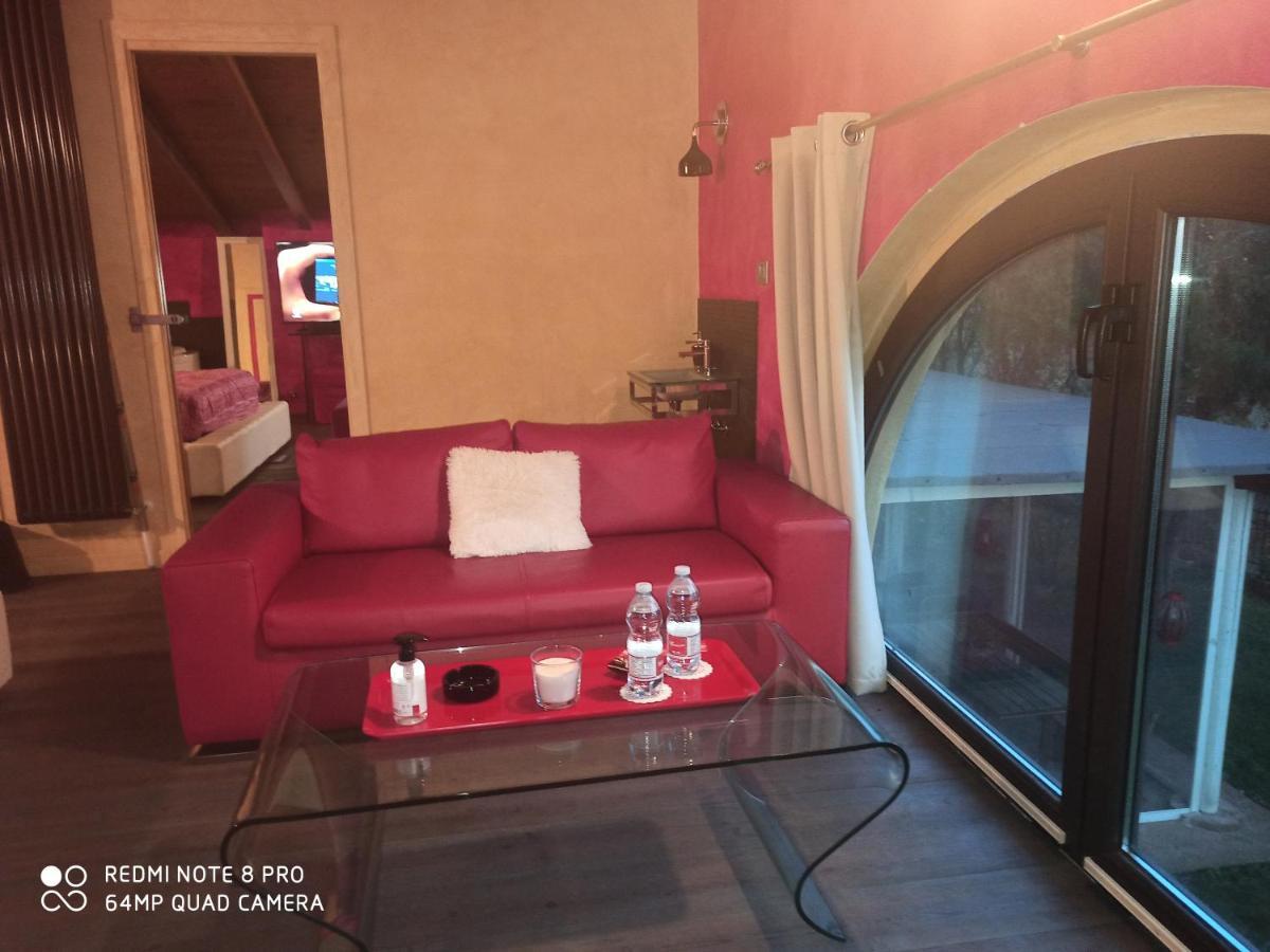 Casa Vacanze Soleluna 몬티키아리 외부 사진