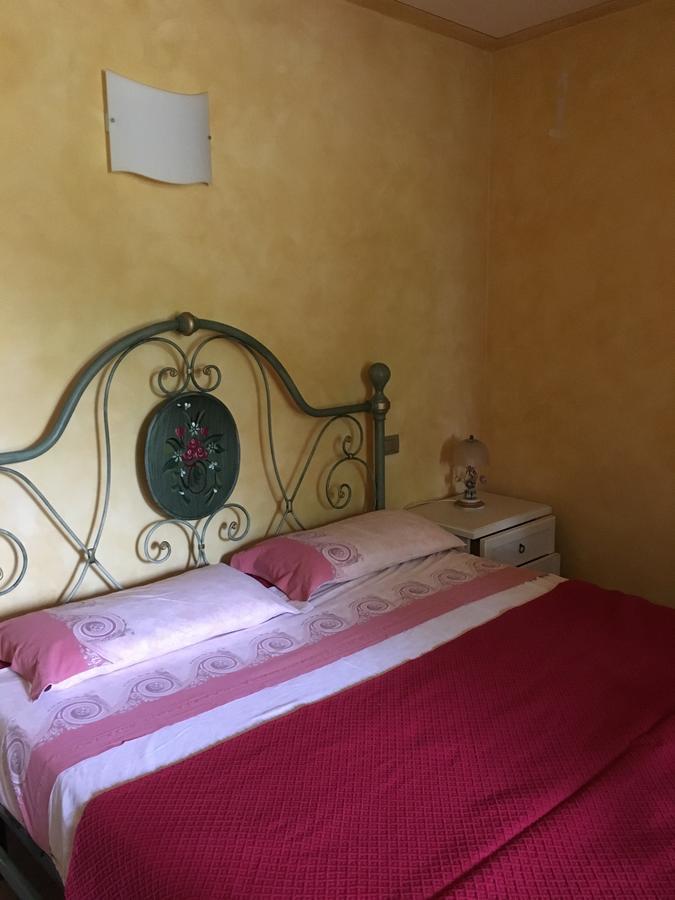 Casa Vacanze Soleluna 몬티키아리 외부 사진