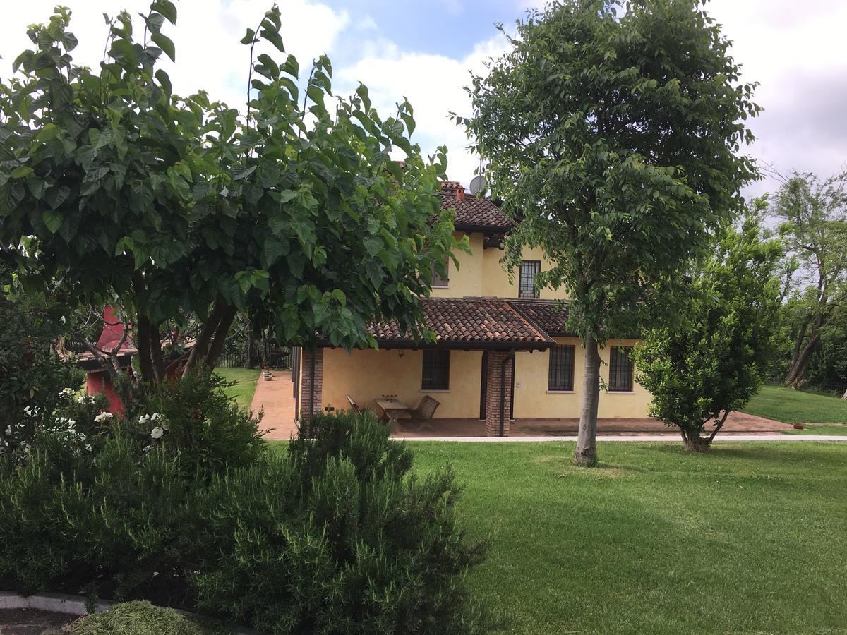 Casa Vacanze Soleluna 몬티키아리 외부 사진