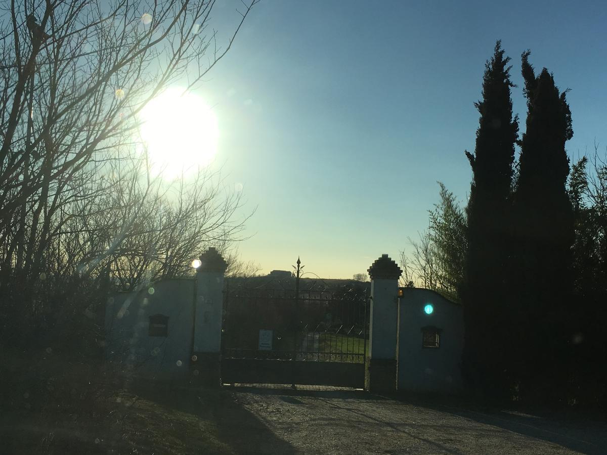 Casa Vacanze Soleluna 몬티키아리 외부 사진